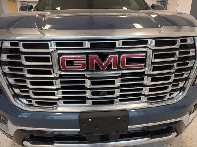 2026 GMC Yukon XL Denali - Photo 12