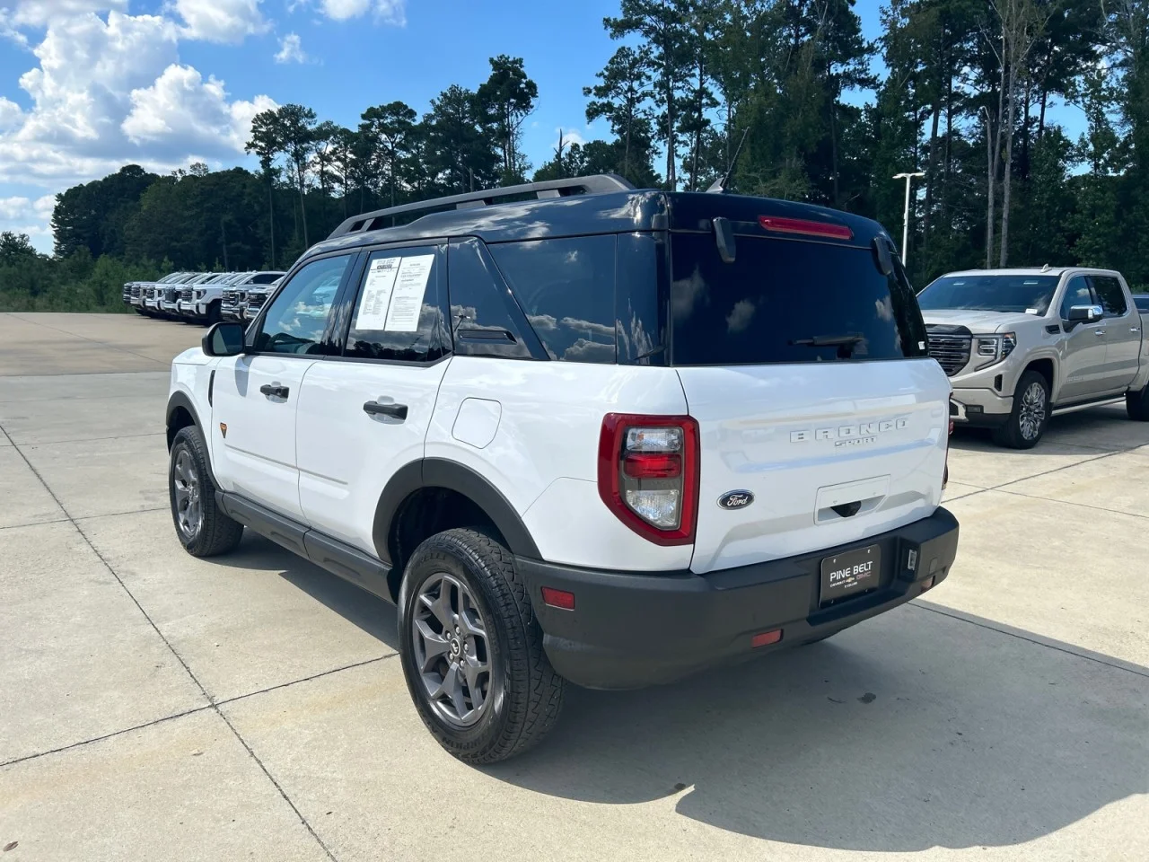 Used 2024 White Ford Badlands image 4