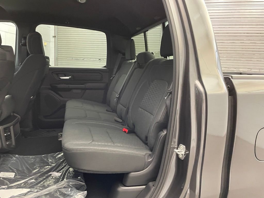 New 2026 Granite Crystal Metallic Clear-Coat Exterior Paint RAM Express image 17