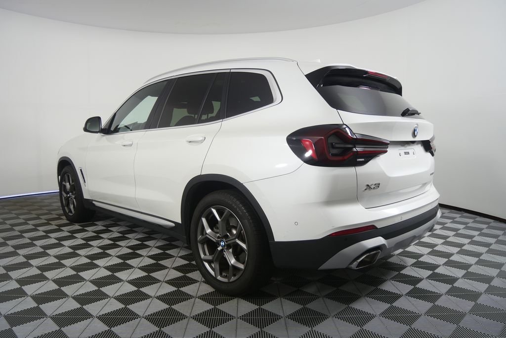 Certified Used 2024 Mineral White Metallic BMW sDrive30i image 5