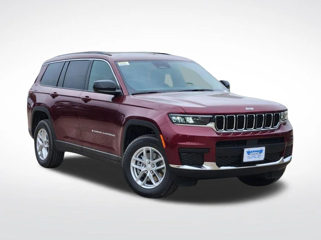 New 2026 Velvet Red Pearl-Coat Exterior Paint Jeep Laredo X image 1