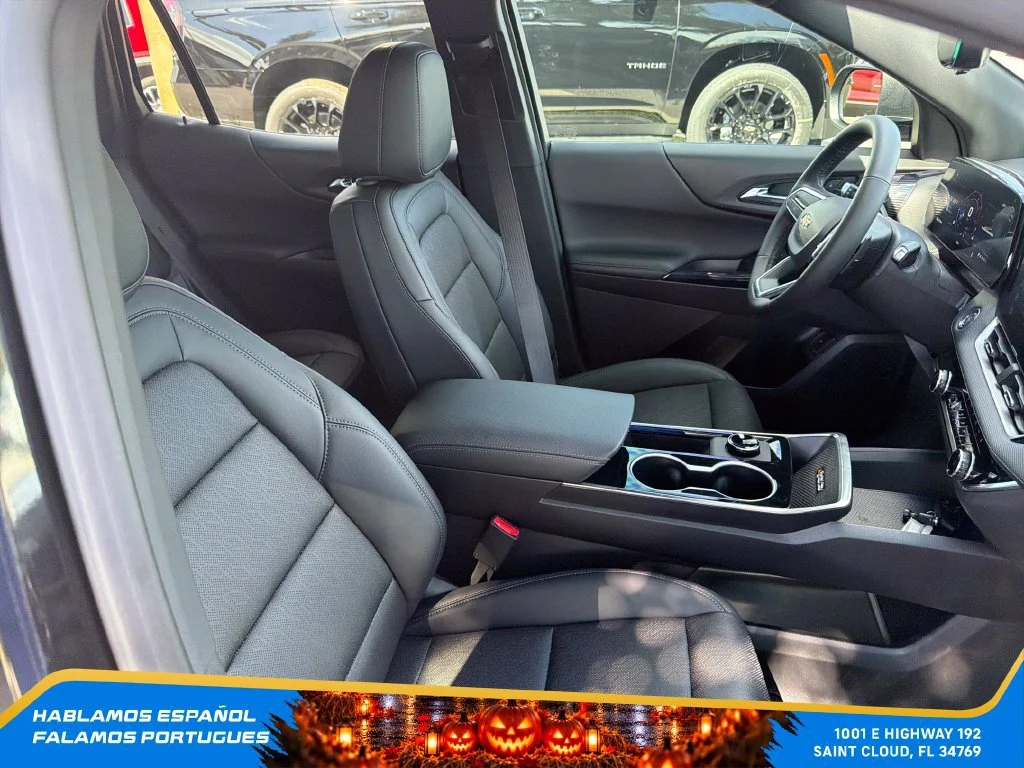 New 2027 Mosaic Black Metallic Chevrolet LT image 32