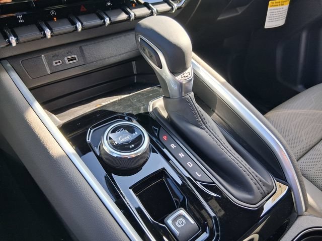 2026 Chevrolet Colorado ZR2 - Photo 12