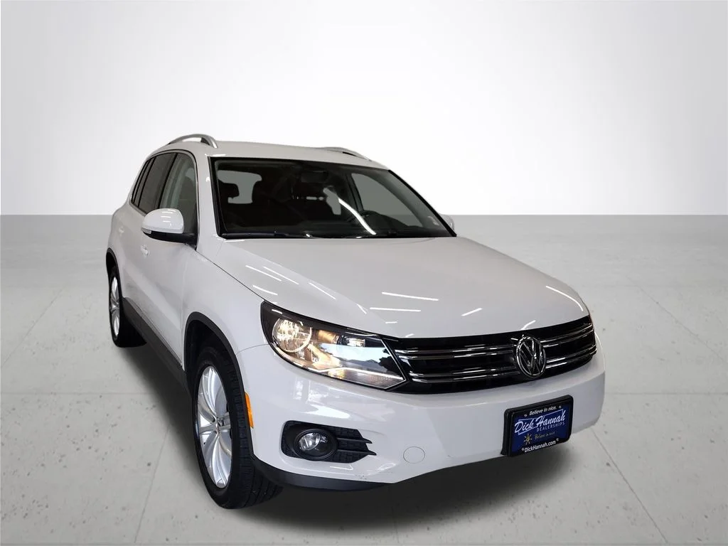 Used 2014 White Volkswagen SE image 4