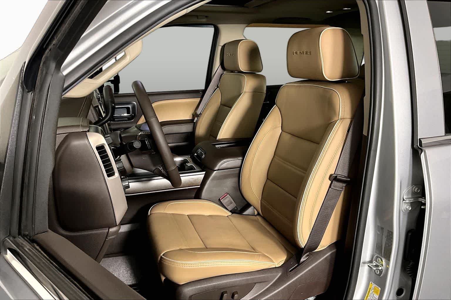 Used 2018 Quicksilver Metallic GMC Denali image 8