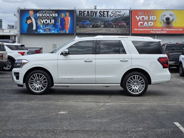 Used 2022 White Metallic Ford  image 4