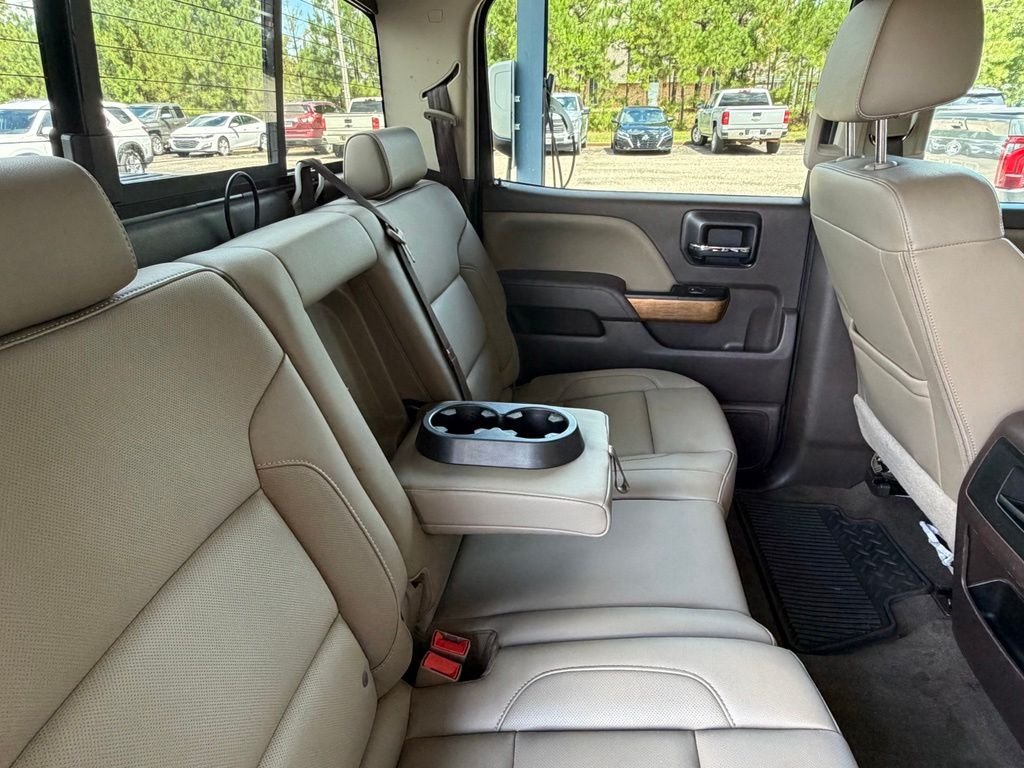 Used 2018 White Chevrolet LTZ image 11