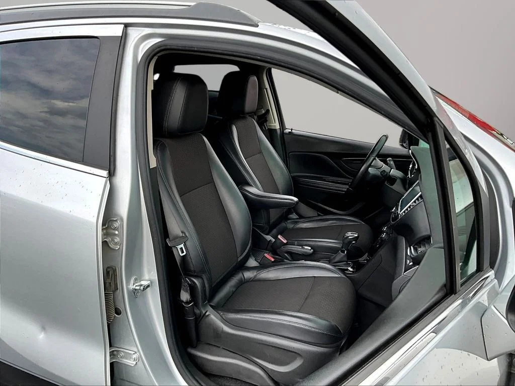 Used 2019 Quicksilver Metallic Buick Preferred image 30