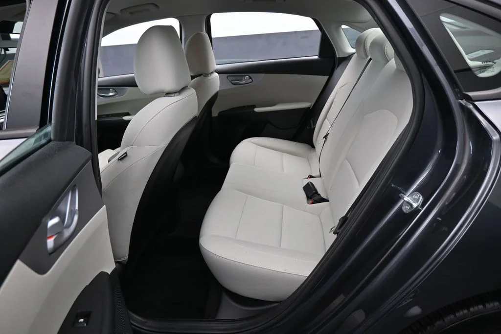 Used 2023 Gravity Gray Kia LXS image 25