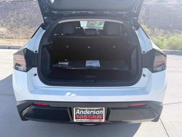 New 2026 Everest White Pearl TriCoat / Super Black Two-tone Nissan SV+ image 27