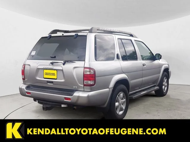 Used 2002 Silver Nissan SE image 5