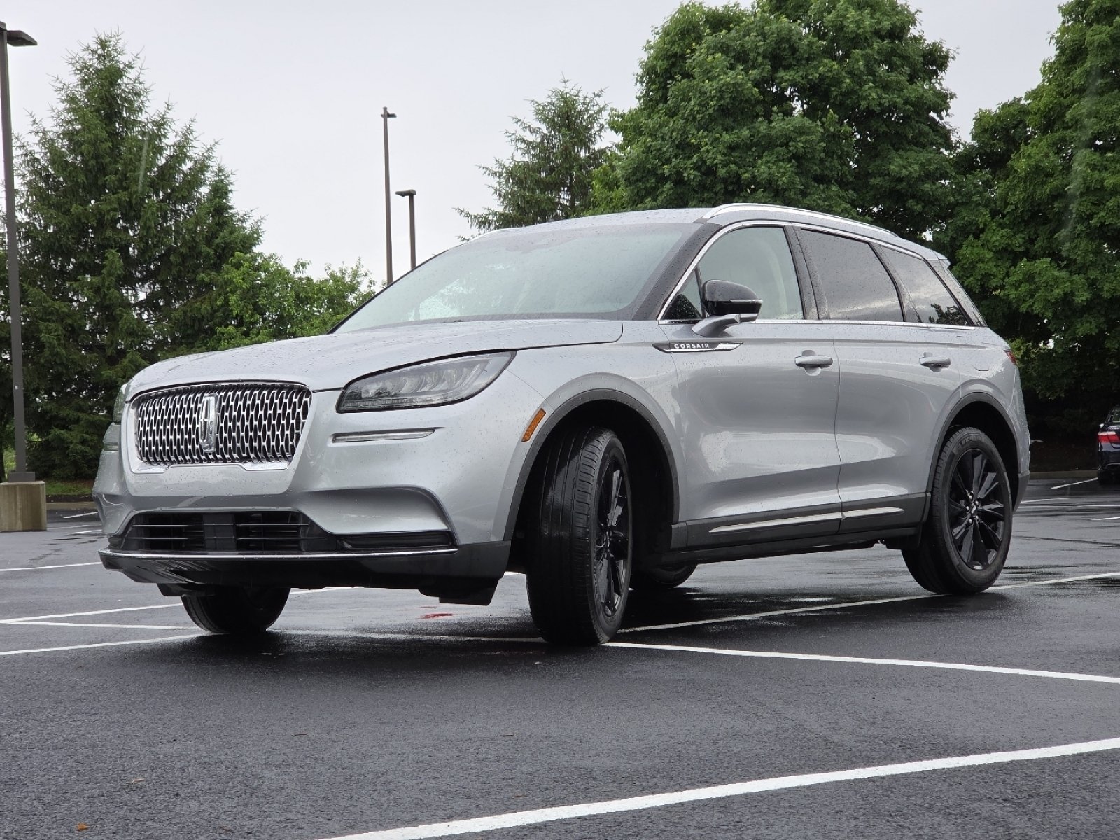 Used 2022 Radiance Metallic Lincoln Reserve image 18