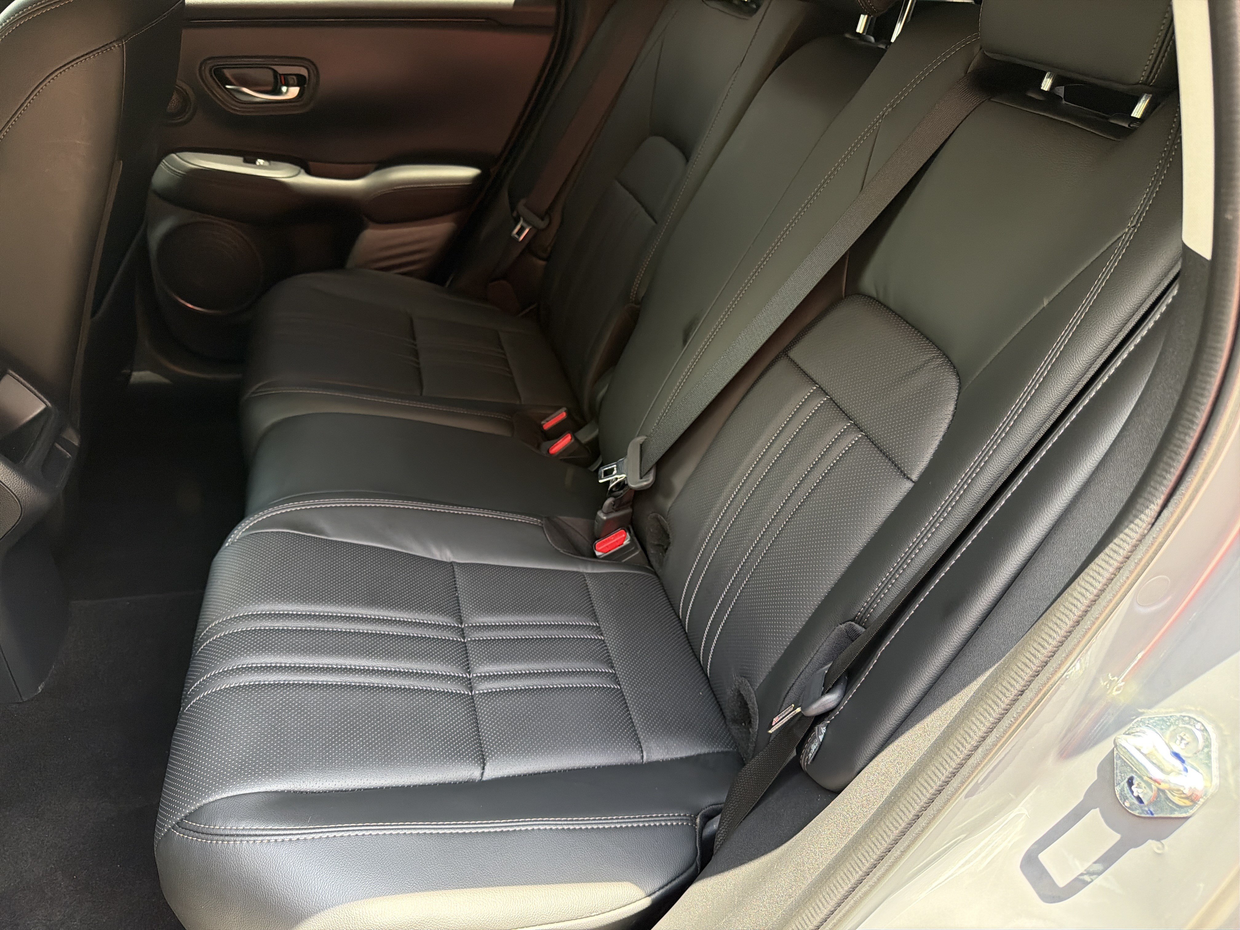 Used 2026 Urban Gray Pearl Honda EX-L image 19