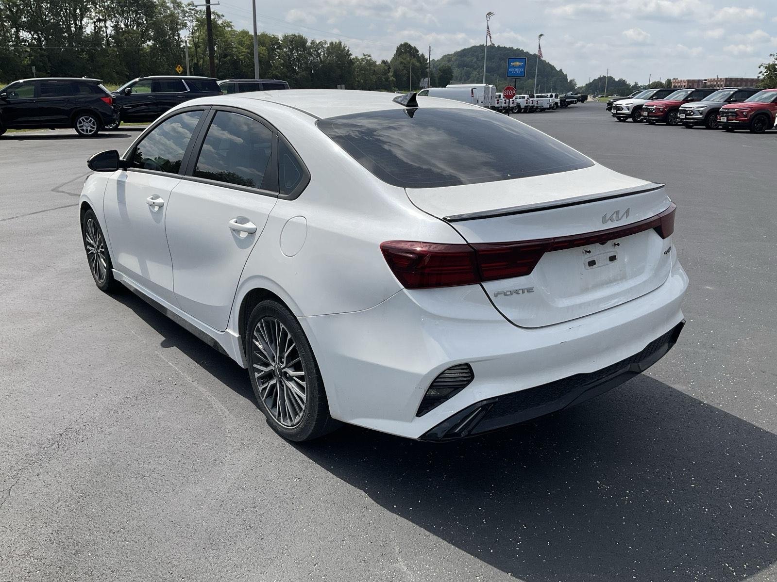 Used 2024 Snow White Pearl Kia GT-Line image 8