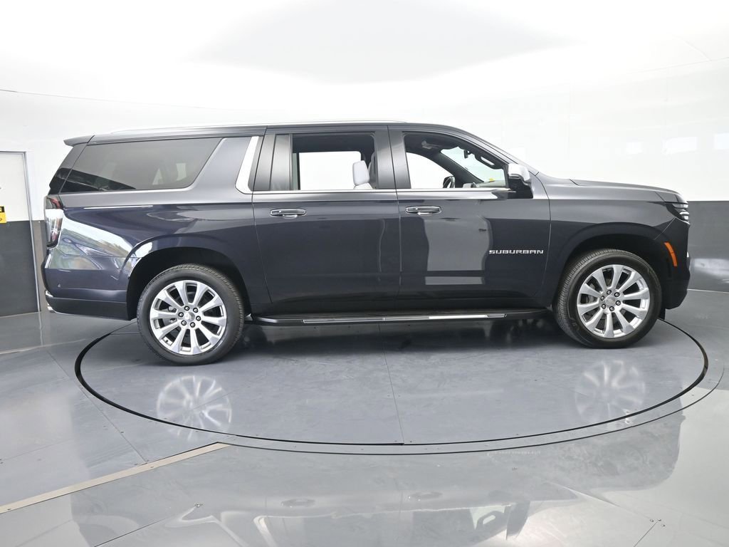 2025 Chevrolet Suburban Premier - Photo 7