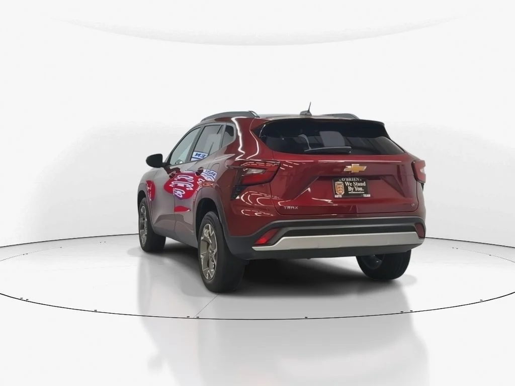 Used 2025 Crimson Chevrolet LT image 6