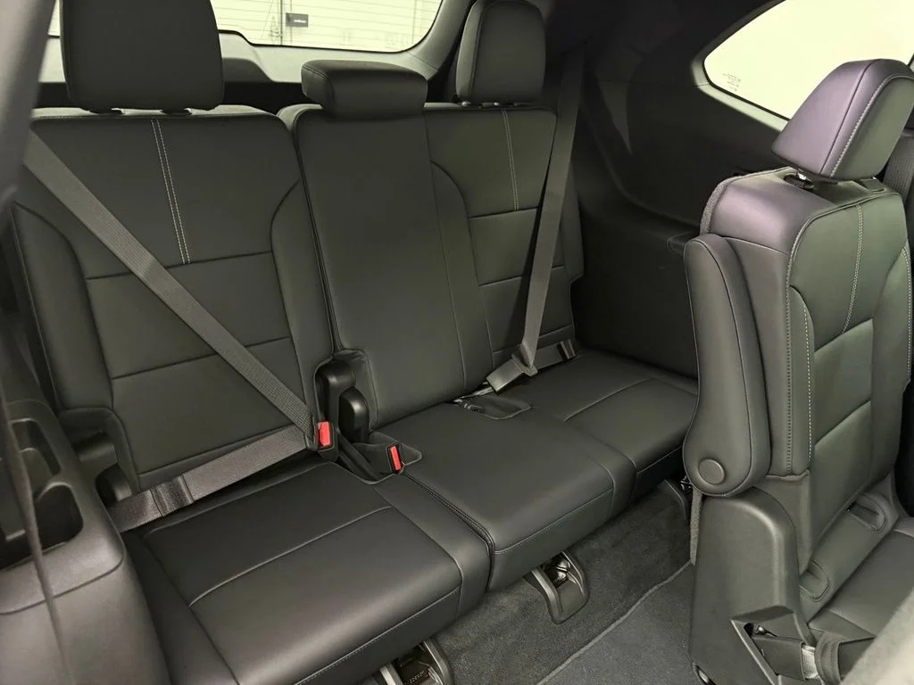 Used 2024 Red GMC Elevation image 43