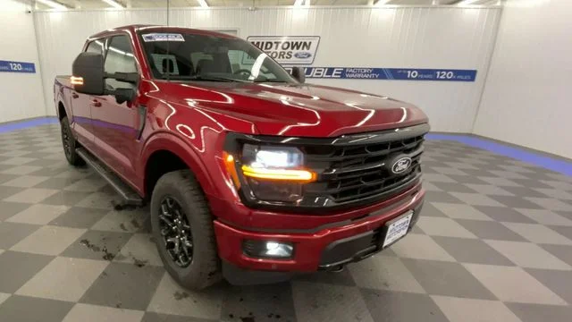New 2026 Ruby Red Metallic Tinted Clearcoat Ford XLT image 2