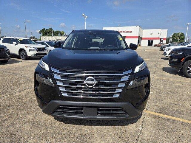 Used 2025 Super Black Nissan SV image 8