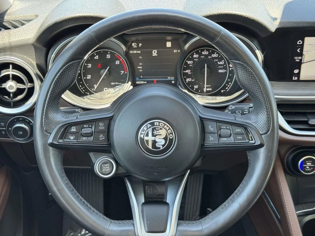 Used 2021 Gray Alfa Romeo Ti image 18