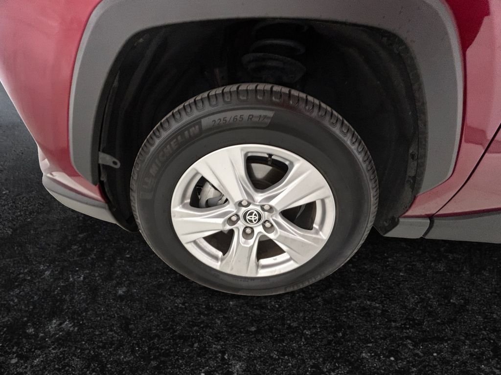 Used 2021 Red Toyota XLE image 27