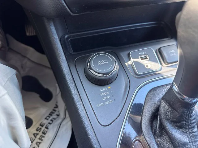 Used 2019 Red Jeep Limited image 23