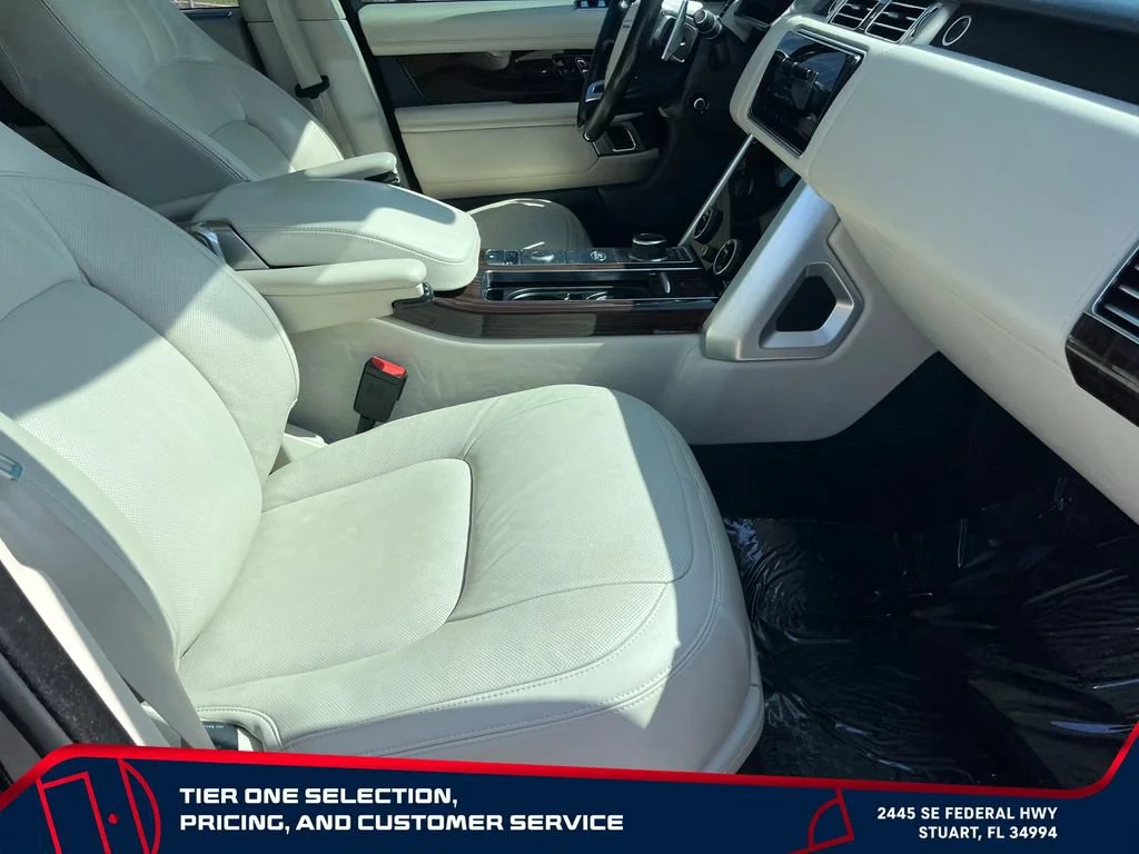 Used 2022  Land Rover Autobiography image 19
