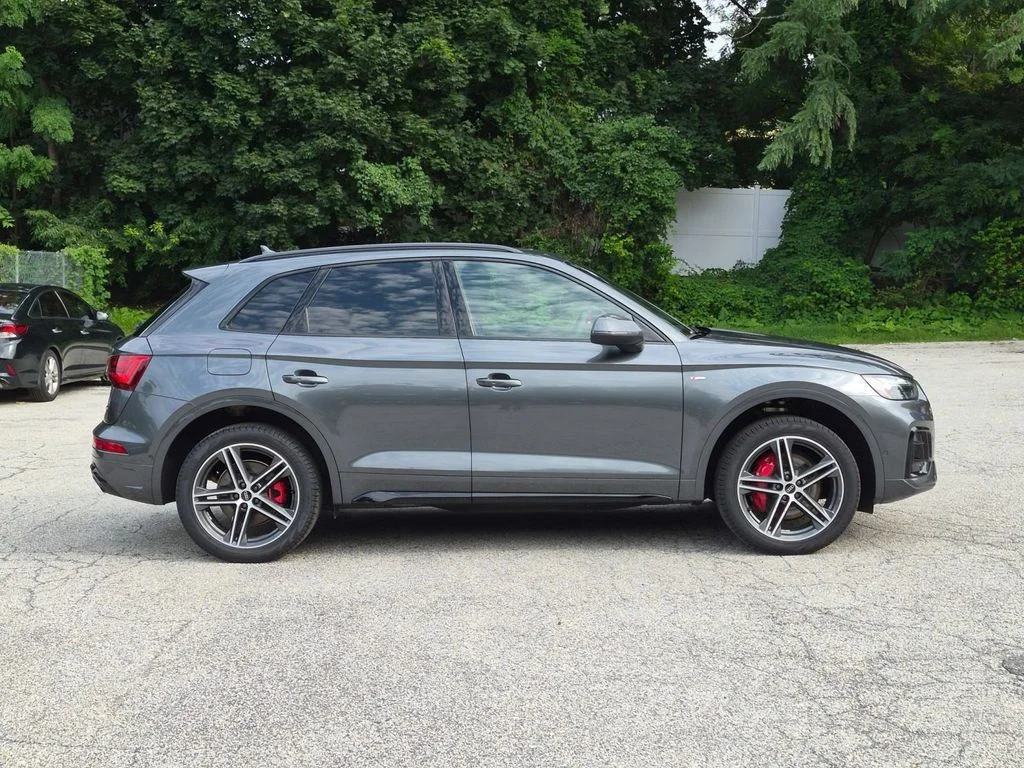 Used 2024 Gray Audi 55 Prestige image 2