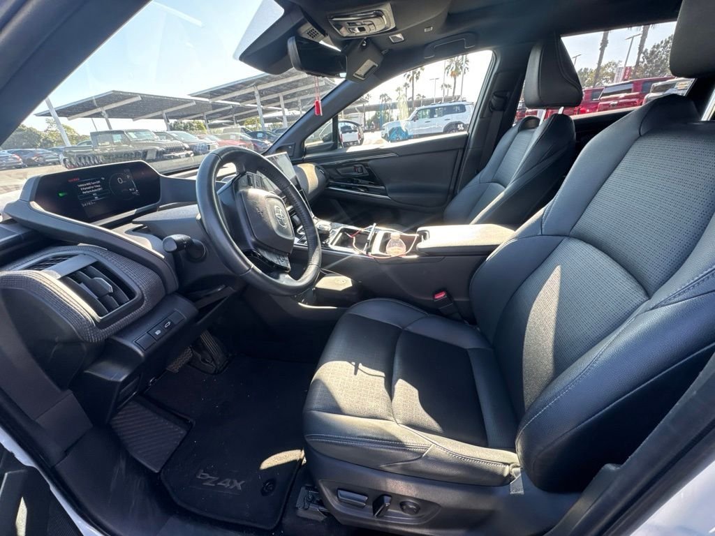 Used 2023 Beige Toyota Limited image 5