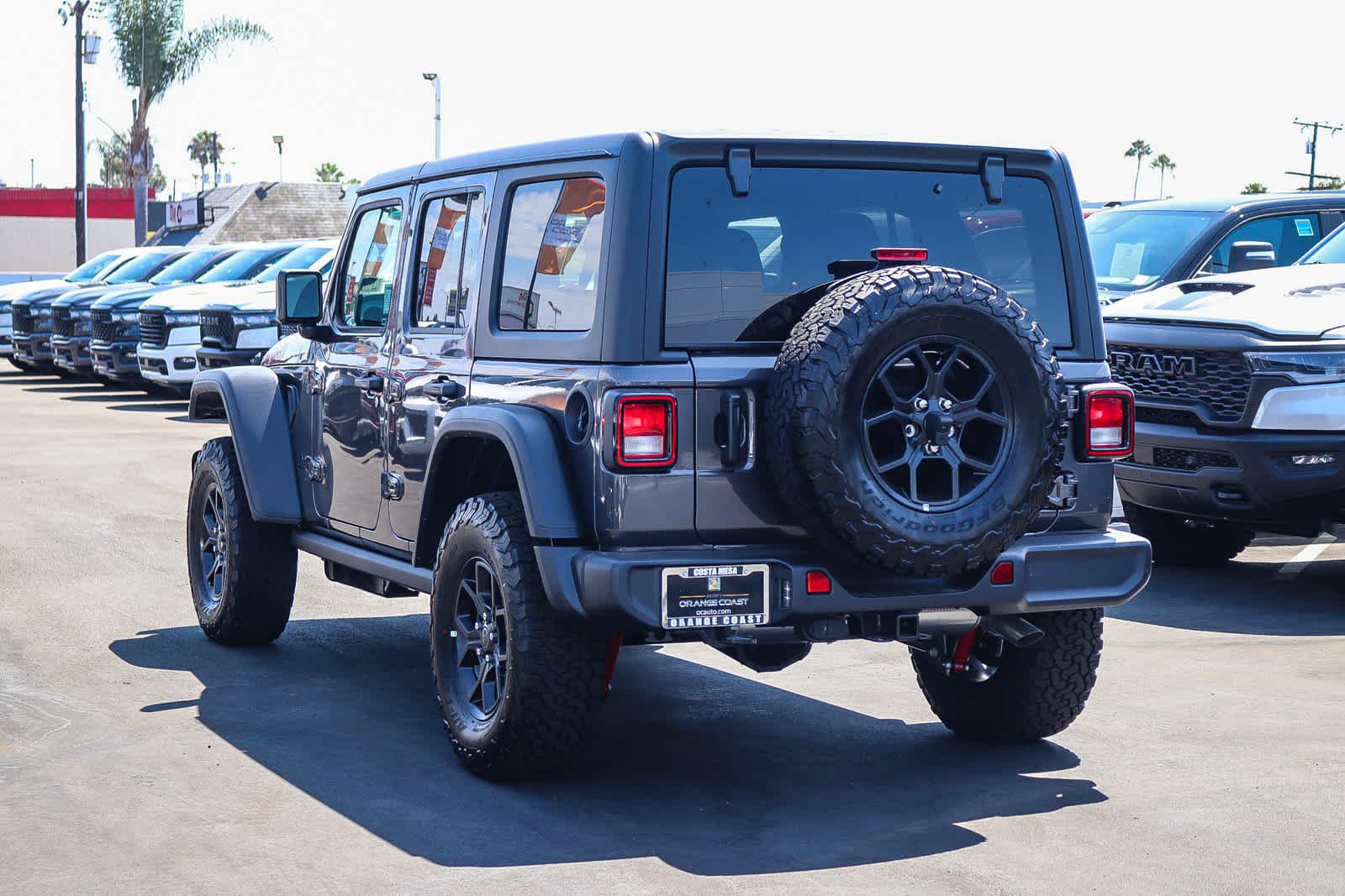 New 2026 Granite Crystal Metallic Clear-Coat Exterior Paint Jeep Willys image 6