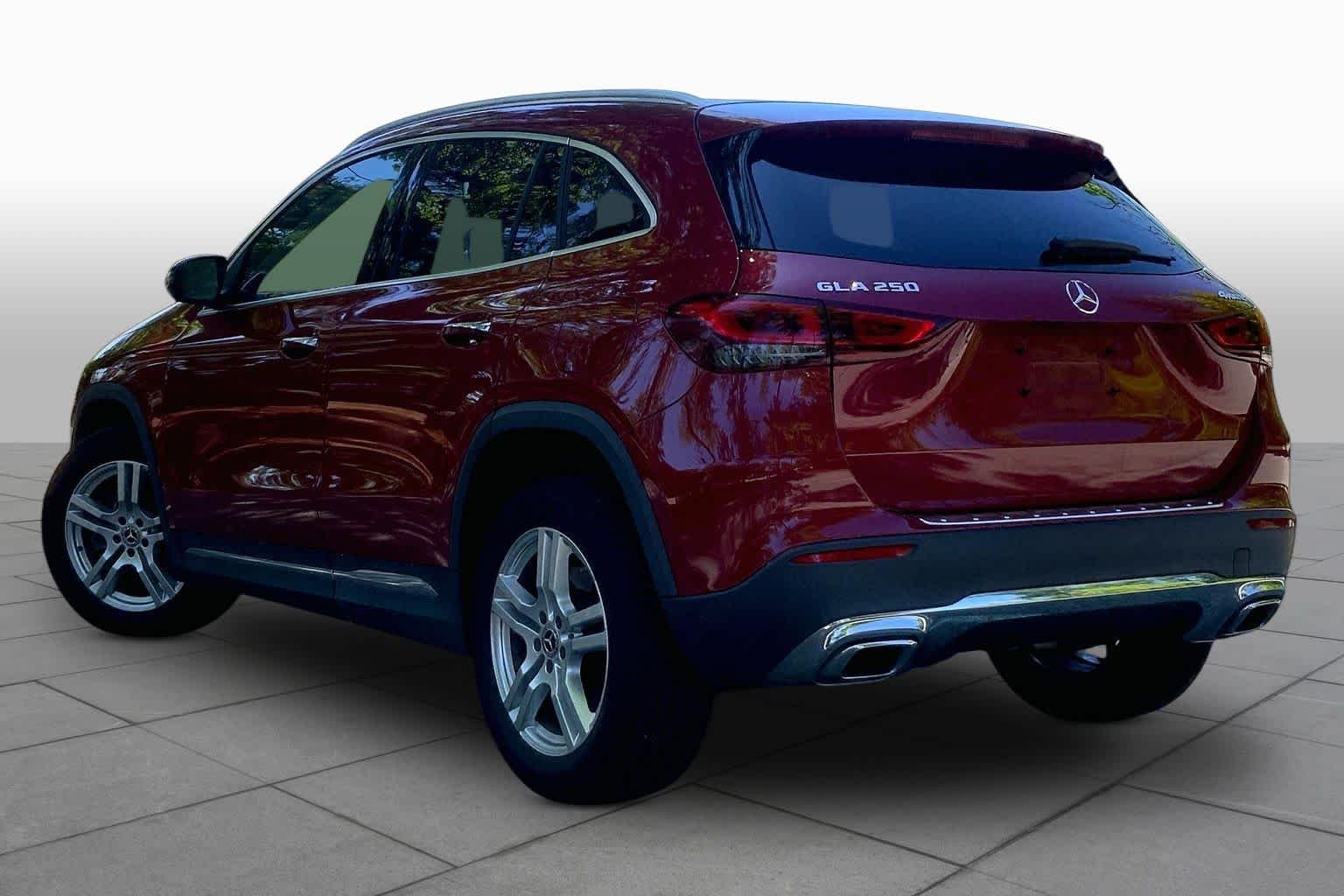 Used 2021 Patagonia Red Metallic Mercedes-Benz GLA 250 image 11