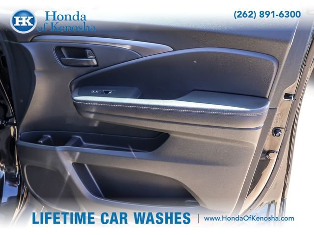 Certified Used 2023 Crystal Black Pearl Honda AWD EX-L image 28