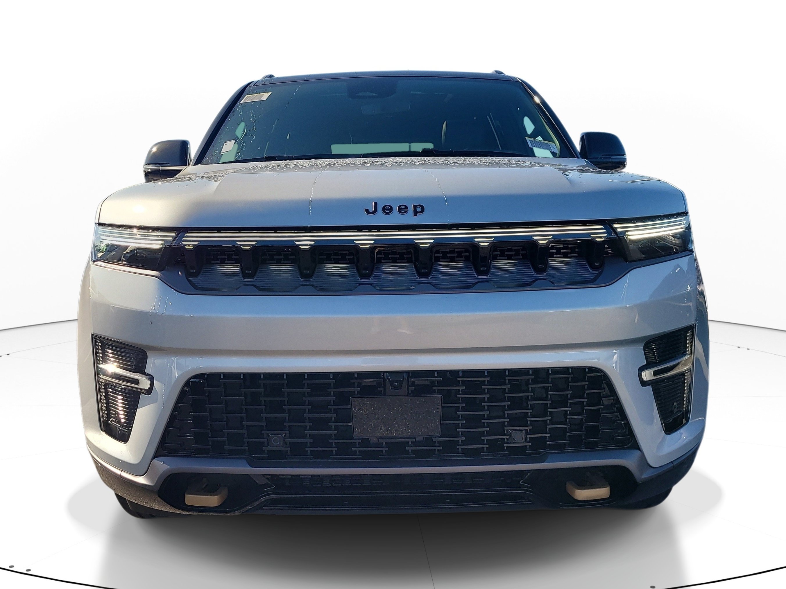 New 2026 Silver-Zynith Exterior Paint Jeep 85th Anniversary image 3