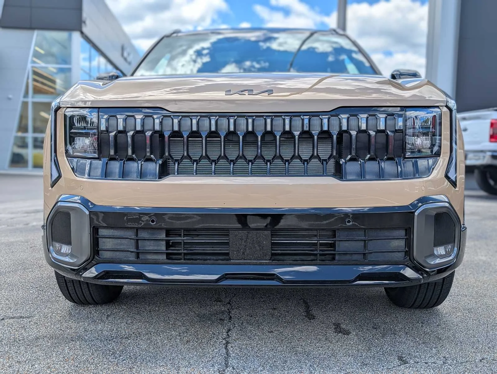 New 2027 Terrain Brown Kia X-Line S image 2