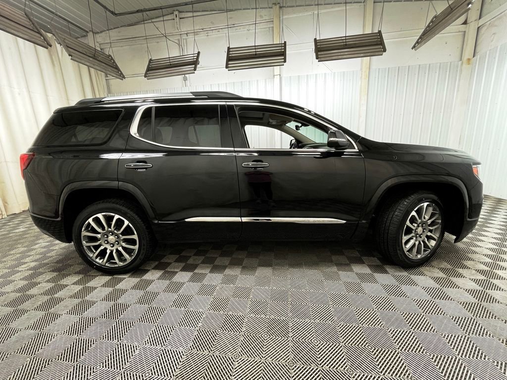 2023 GMC Acadia Denali - Photo 24