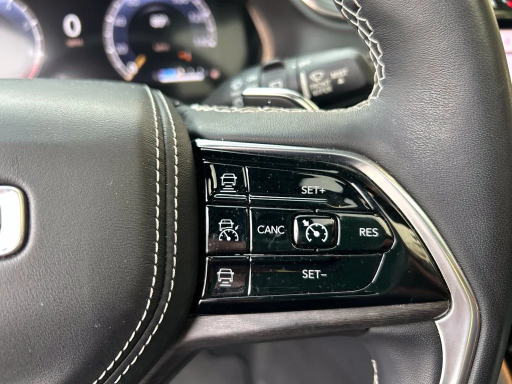 Used 2022 Gray Jeep Overland image 19