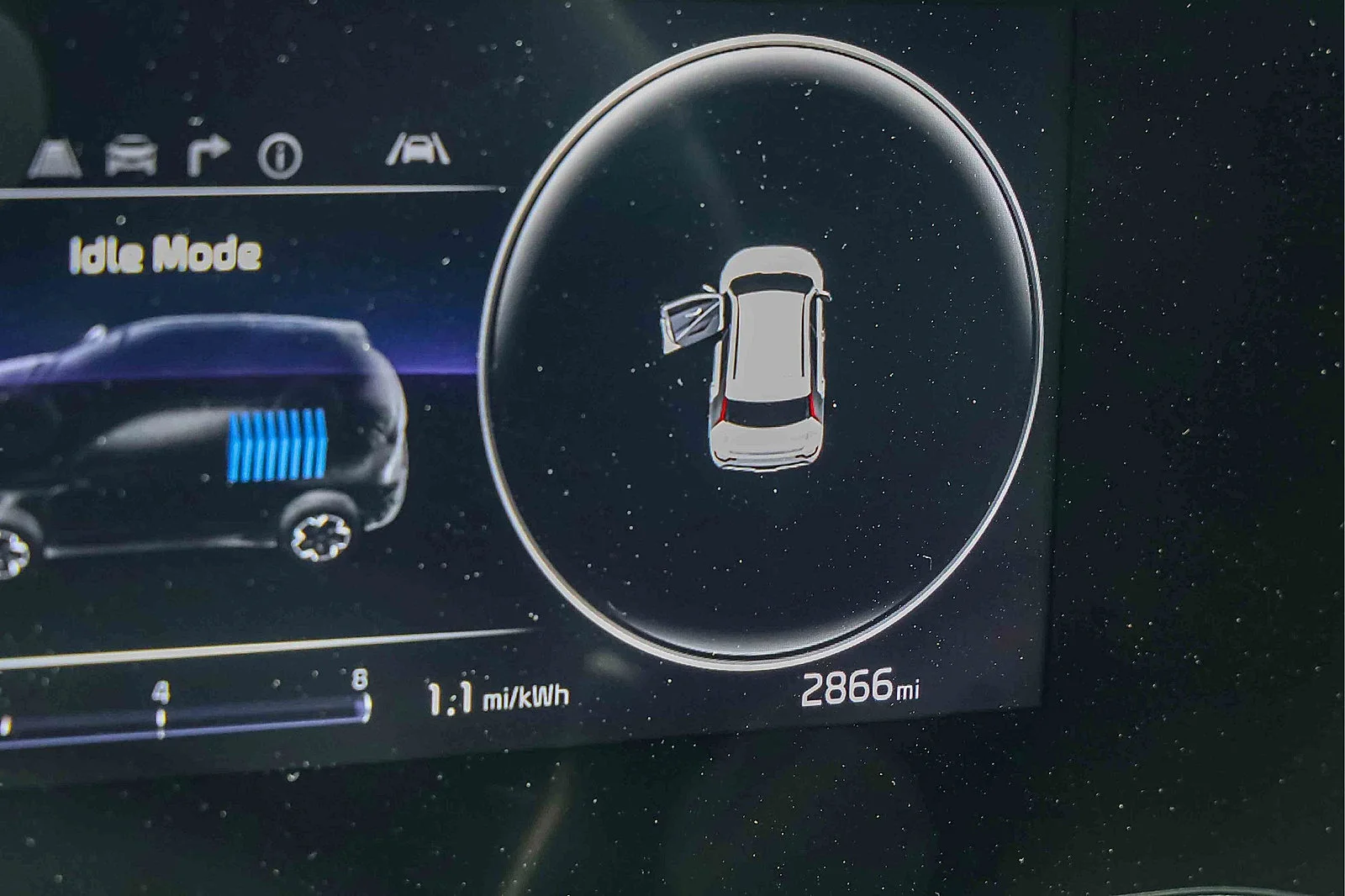 Certified Used 2025 Interstellar Gray Kia Wind image 16