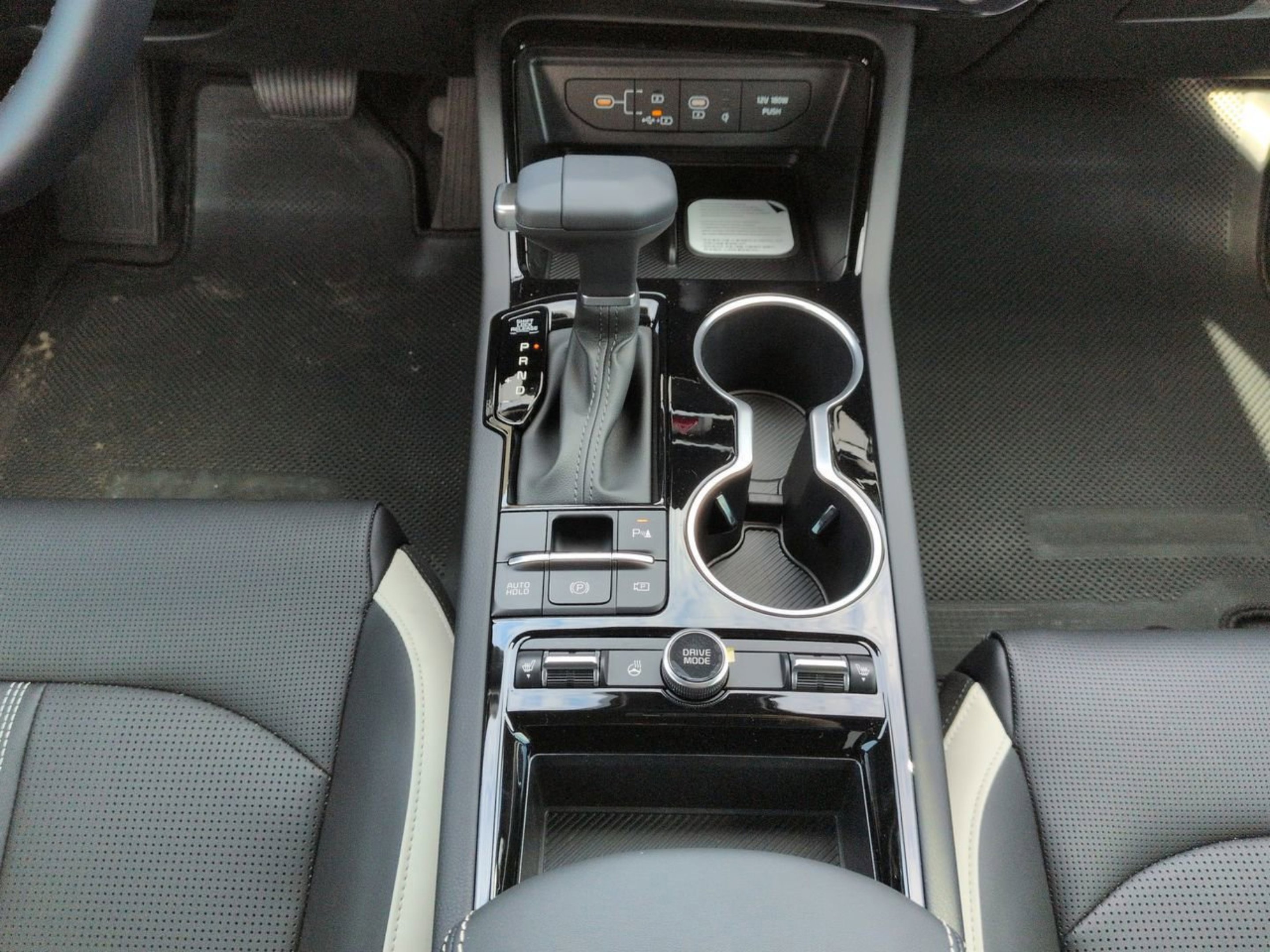 New 2026 Snow White Pearl Kia GT-Line AWD image 21