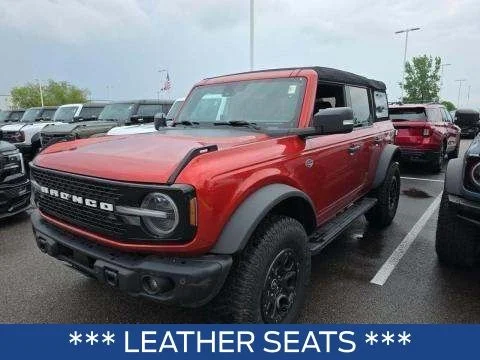 Used 2023 Red Ford Wildtrak image 1