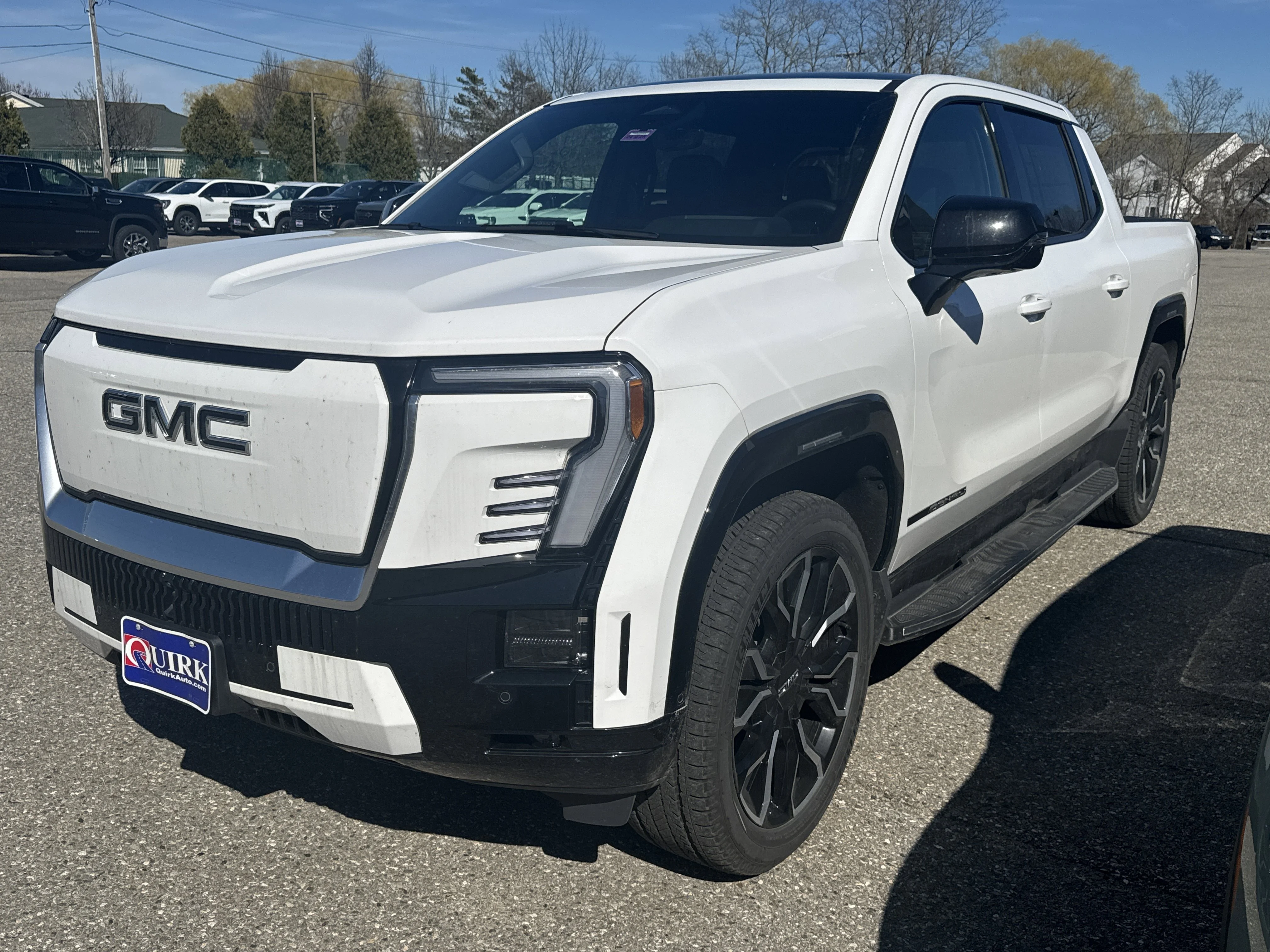 2025 GMC Sierra Denali Max Range Crew Cab e4WD's photo