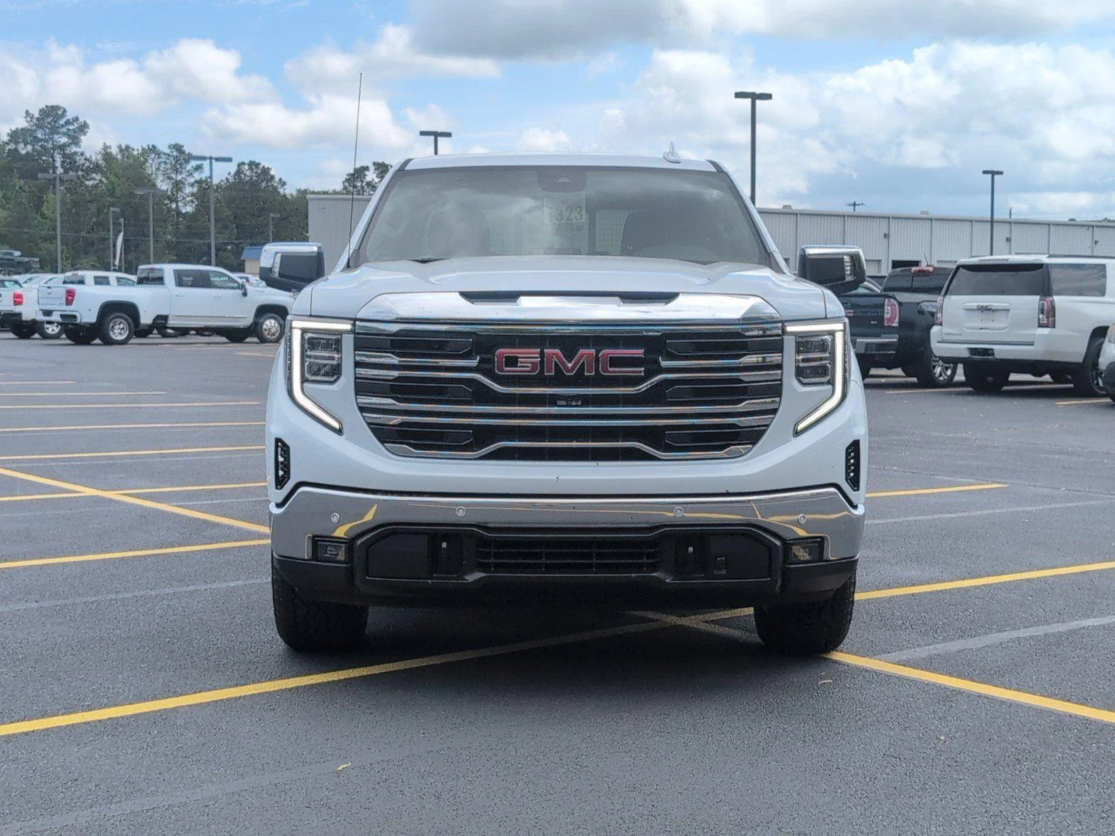 2026 GMC Sierra 1500 SLT - Photo 10