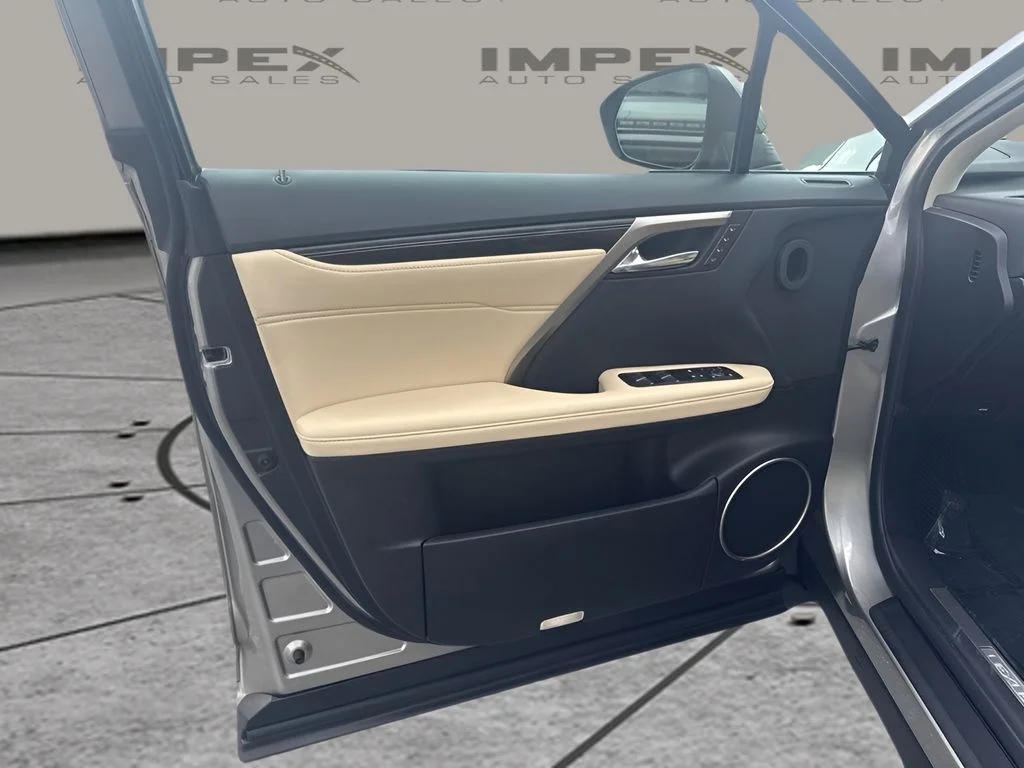 Used 2021 Silver Lexus 450h image 18