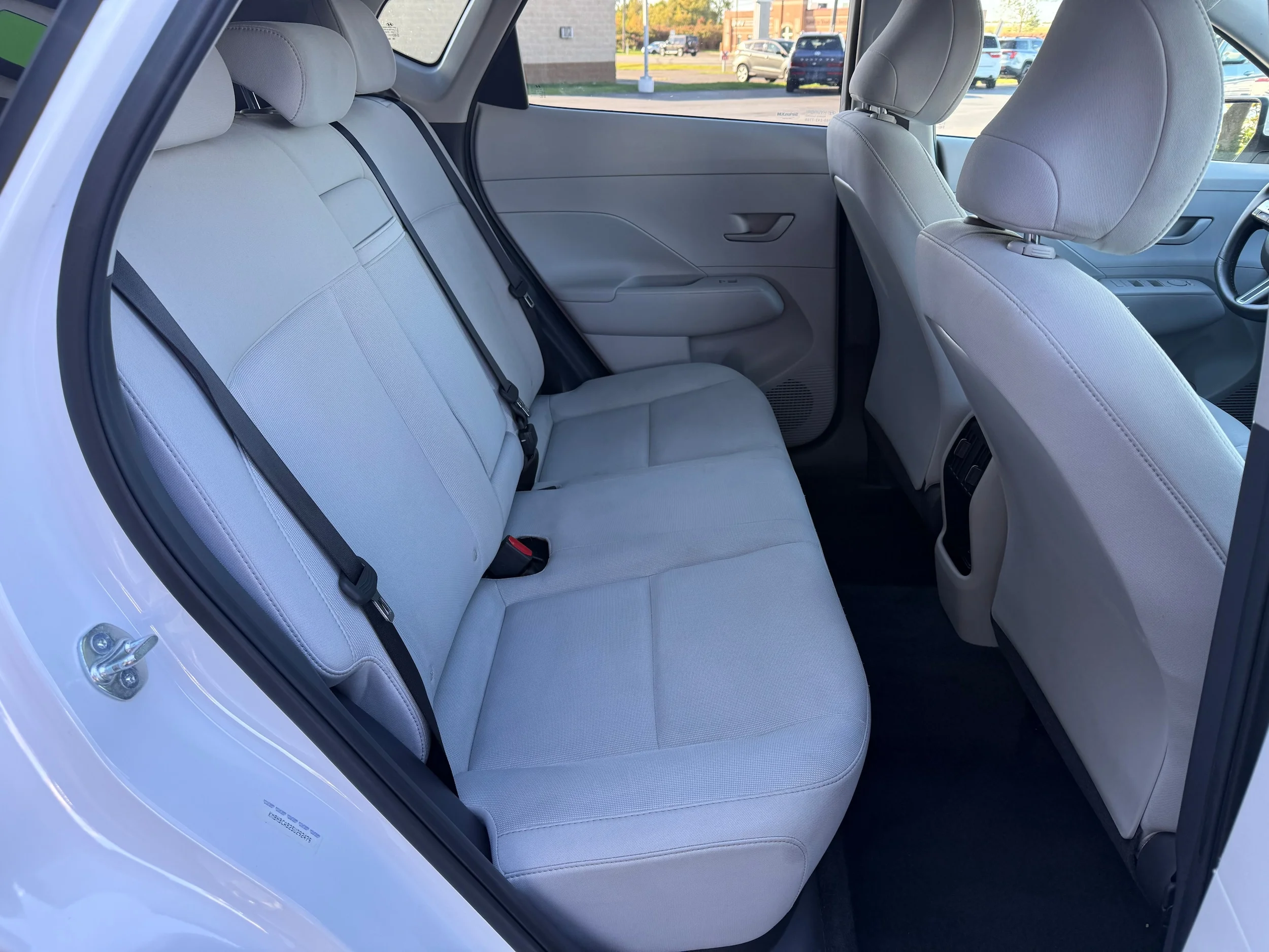 Used 2025 Atlas White Hyundai SEL image 22