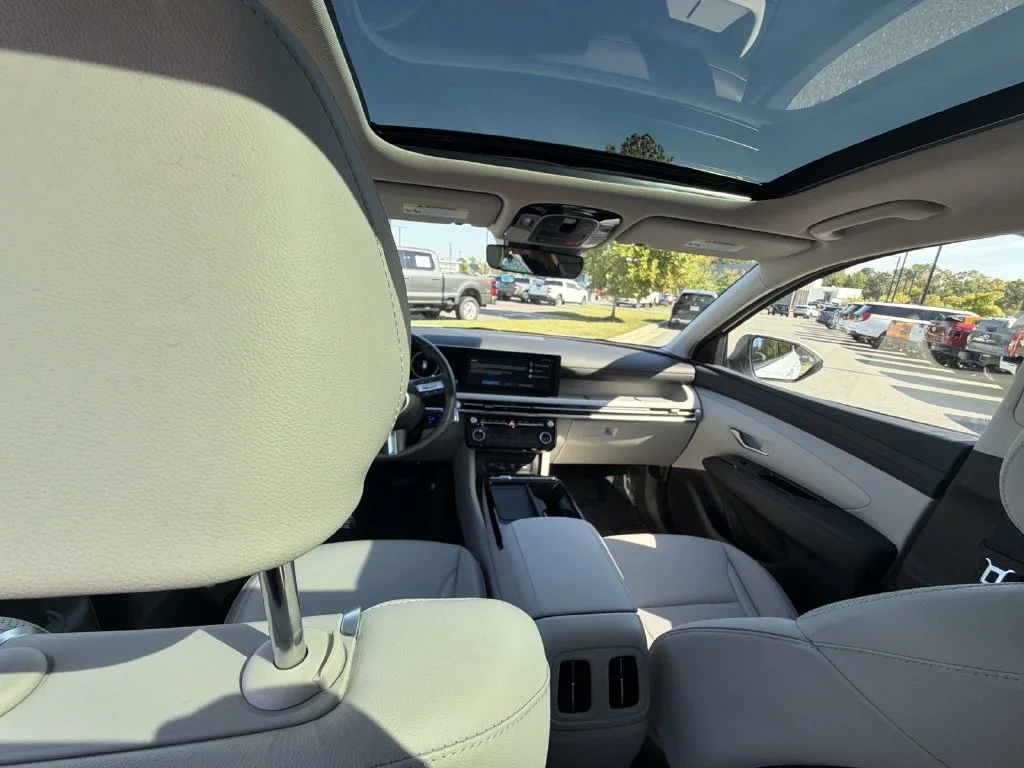 Used 2026 White Hyundai Limited image 13