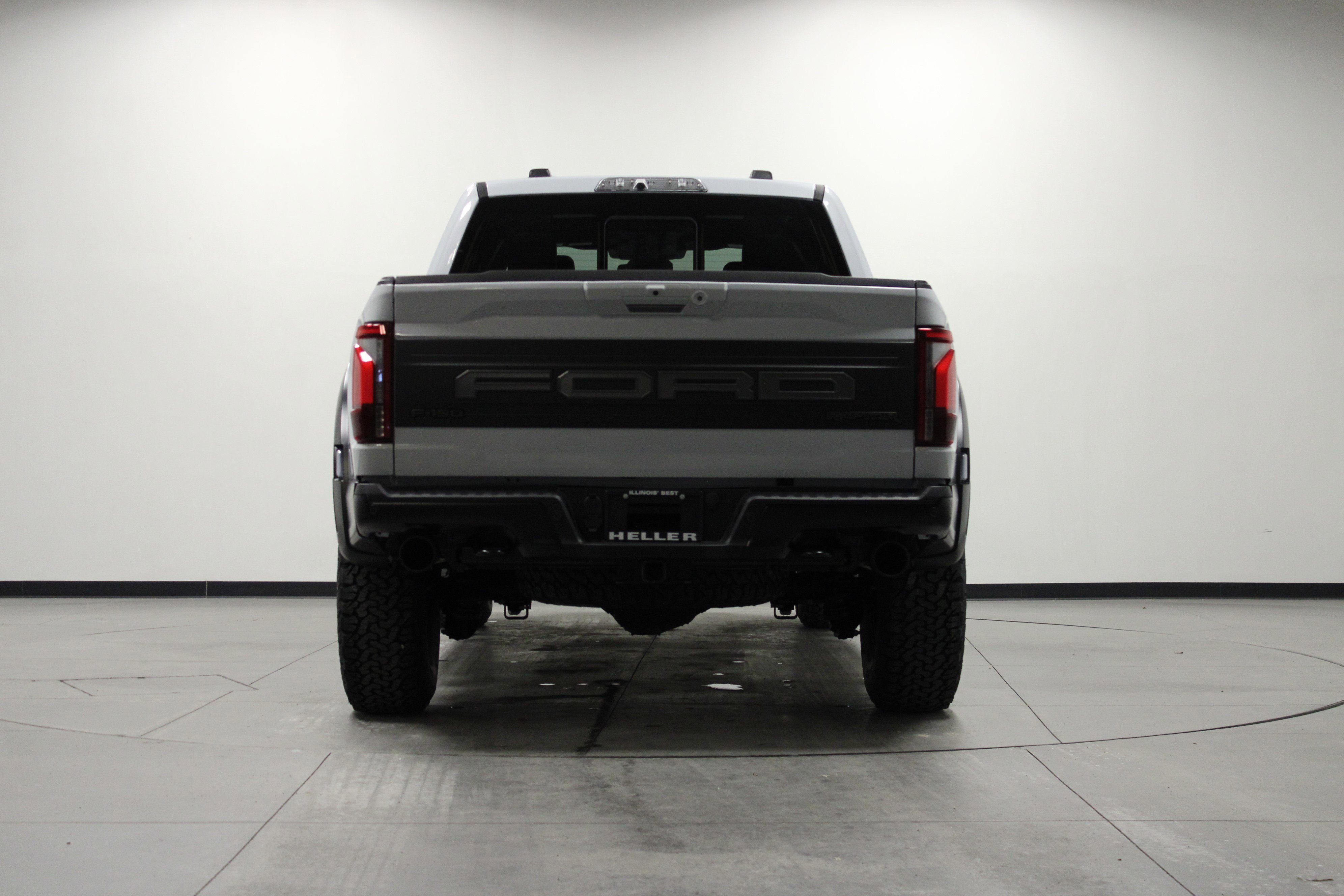 New 2025 Space White Metallic Ford Raptor image 5