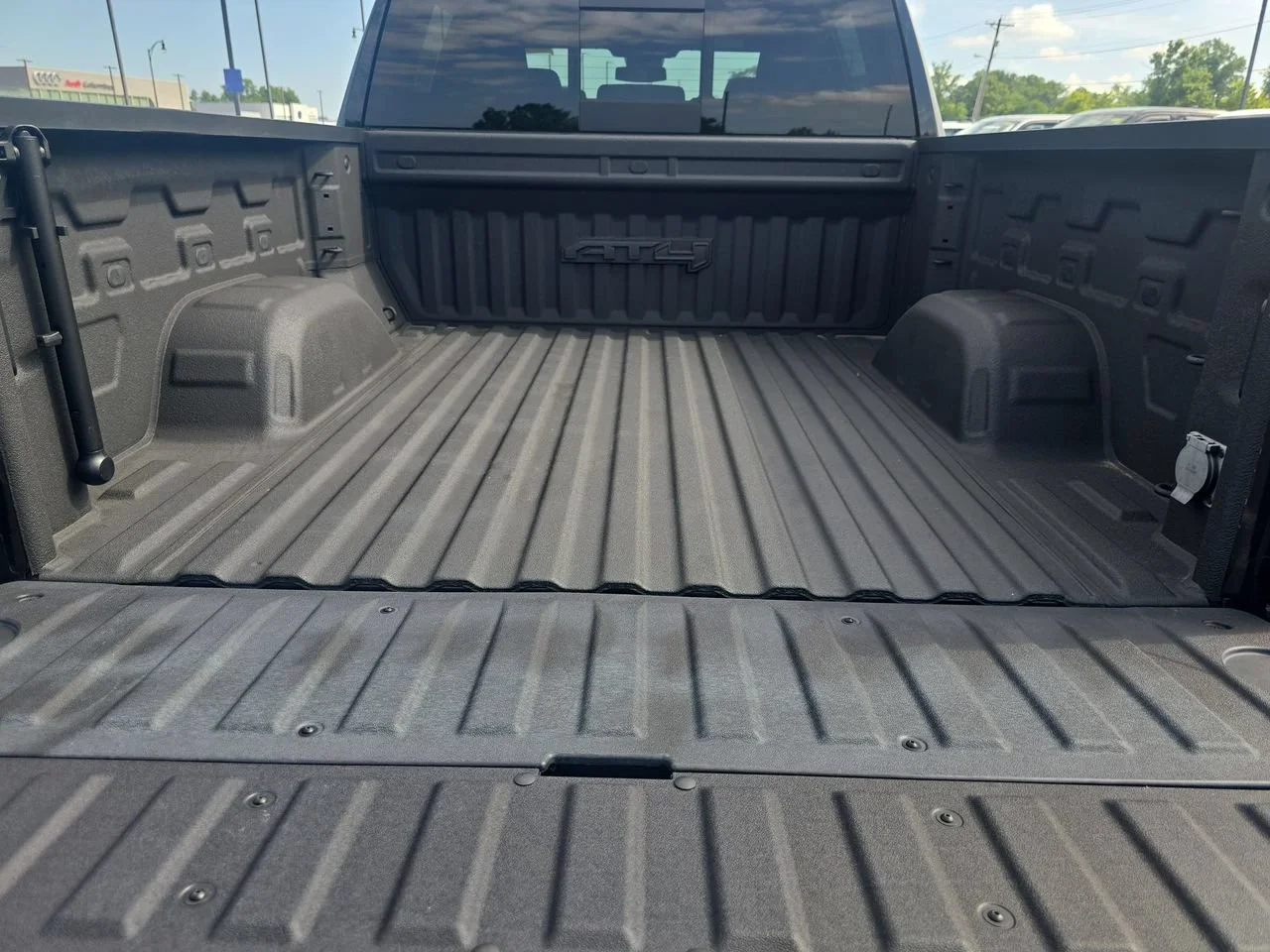 Used 2024 Onyx Black GMC AT4 image 26