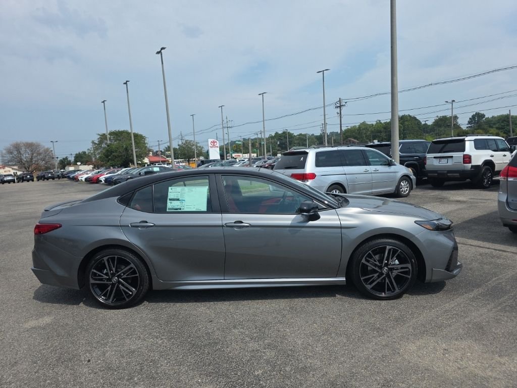 New 2026 Heavy Metal with Midnight Black Metallic roof Toyota XSE image 4