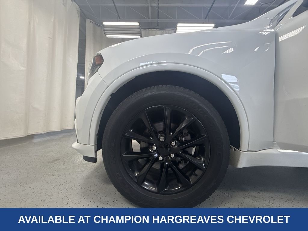 Used 2018 White Dodge SXT image 42