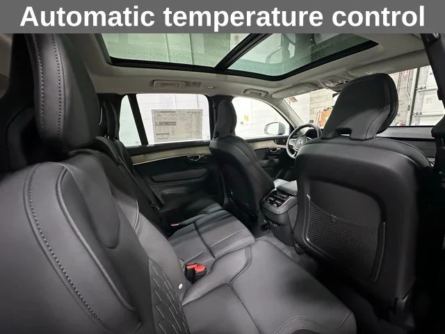 2026 Volvo XC90 Plus - Photo 17