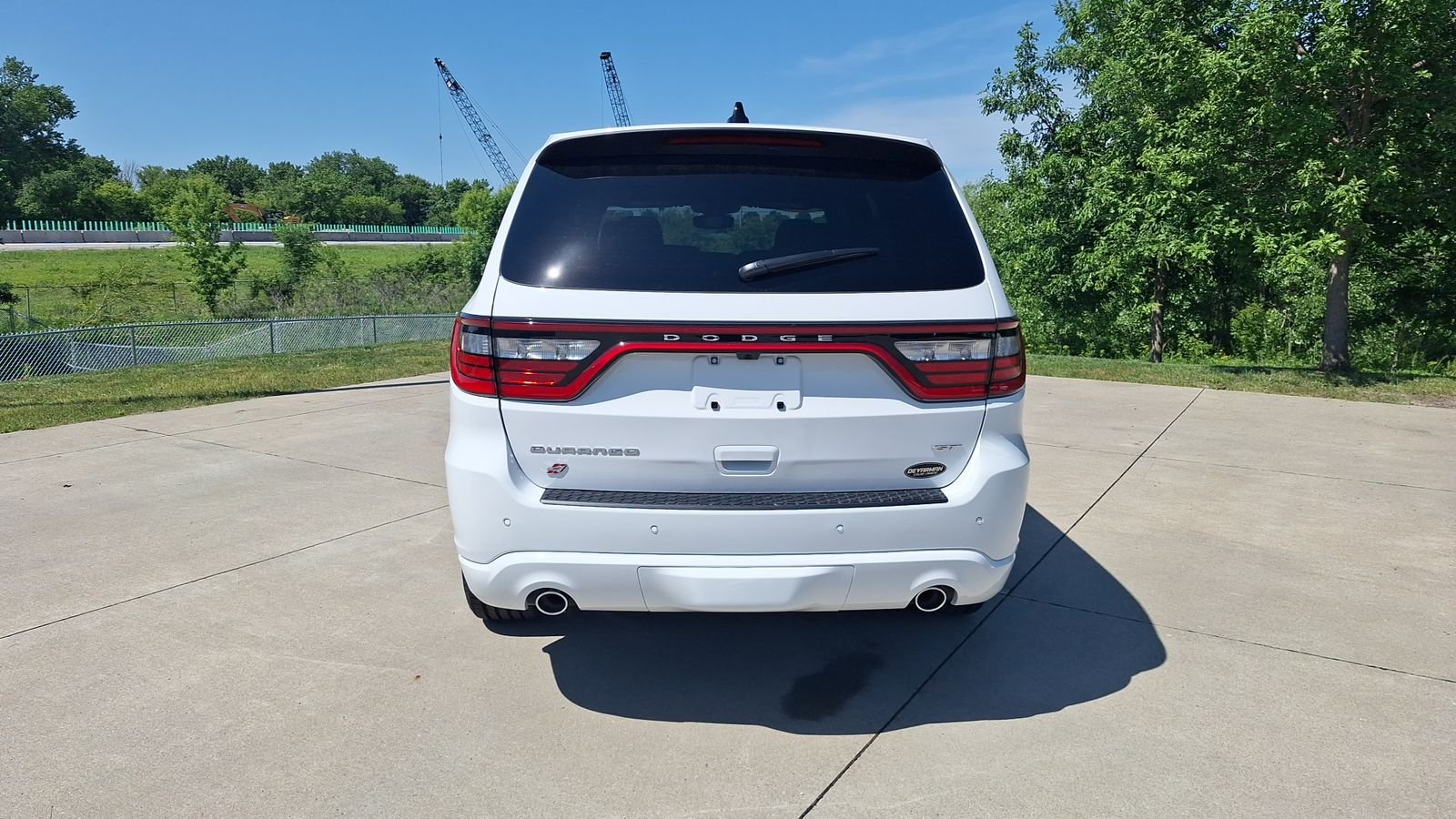 New 2026 White Knuckle Clear-Coat Exterior Paint Dodge GT image 4
